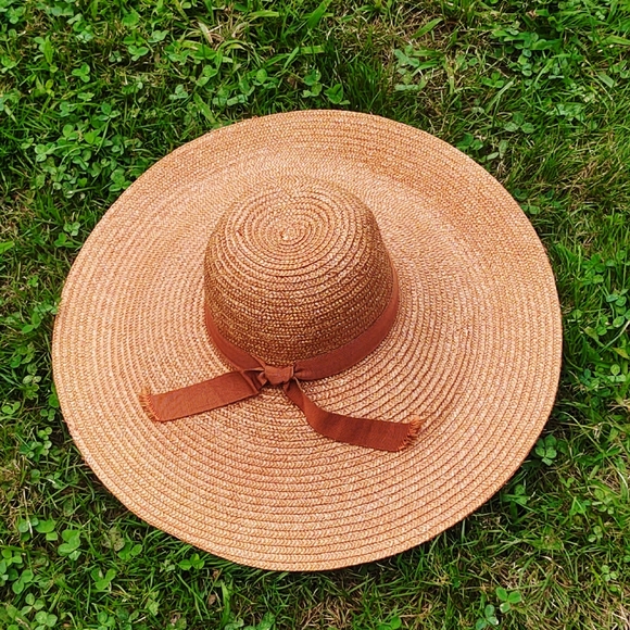 Vintage Accessories - Vintage Oversized Straw Sun Hat- Made in Italy